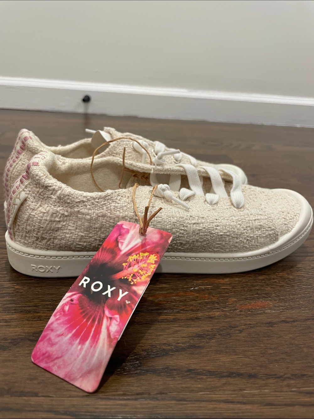 Roxy Cream Textured Lace-Up Sneakers with Pink Accent